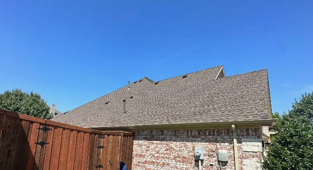 Completed roof replacement project in Cuero